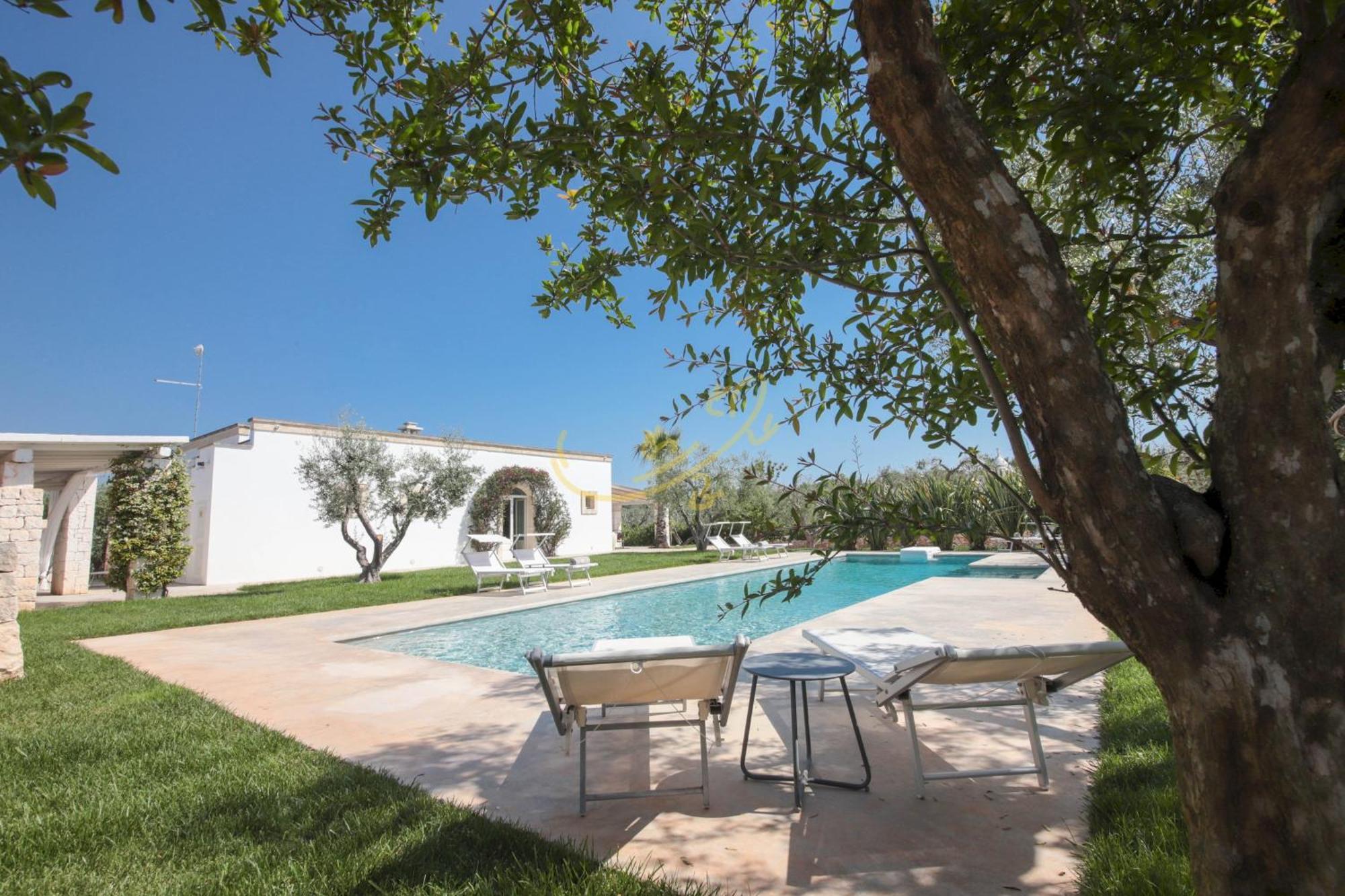 Td Dimora Del Giglio With Organic Garden With Pool Villa Ostuni Ngoại thất bức ảnh