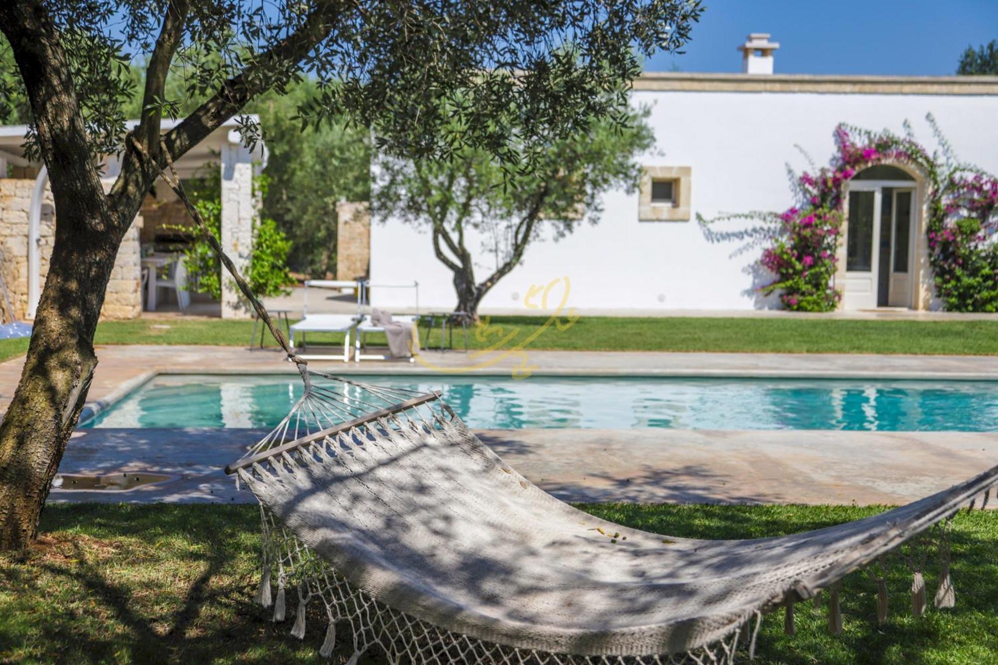 Td Dimora Del Giglio With Organic Garden With Pool Villa Ostuni Ngoại thất bức ảnh